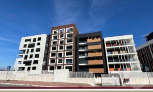 Scopri di più sull'articolo Vendita – Piano Terra – Roma,  Monti della Breccia, via Montegallo, Trilocale 84 mq con giardino di 90 mq. Classe energetica A4 € 375.000,00