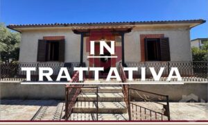 Scopri di più sull'articolo Vendita Roma – Colle del Sole – via Baradili, Villa Unifamiliare 100 mq. con giardino di 1.000 mq e box auto € 220.000,00